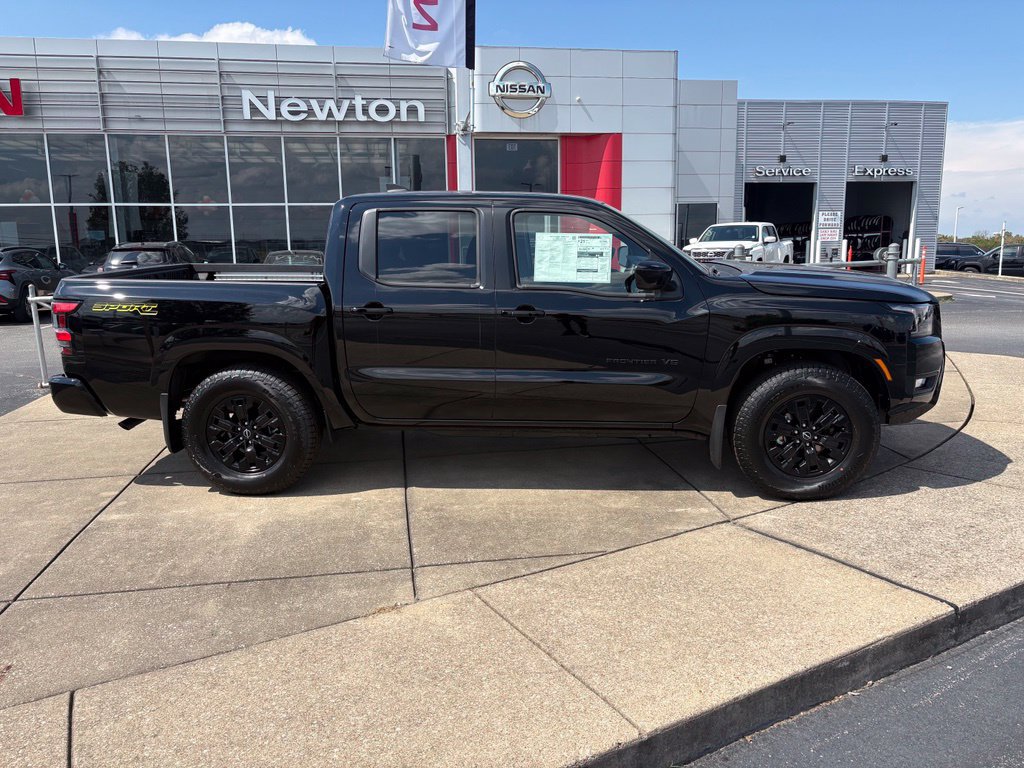 New 2027 Nissan Frontier SV w/ SV Convenience Package RWD image 3