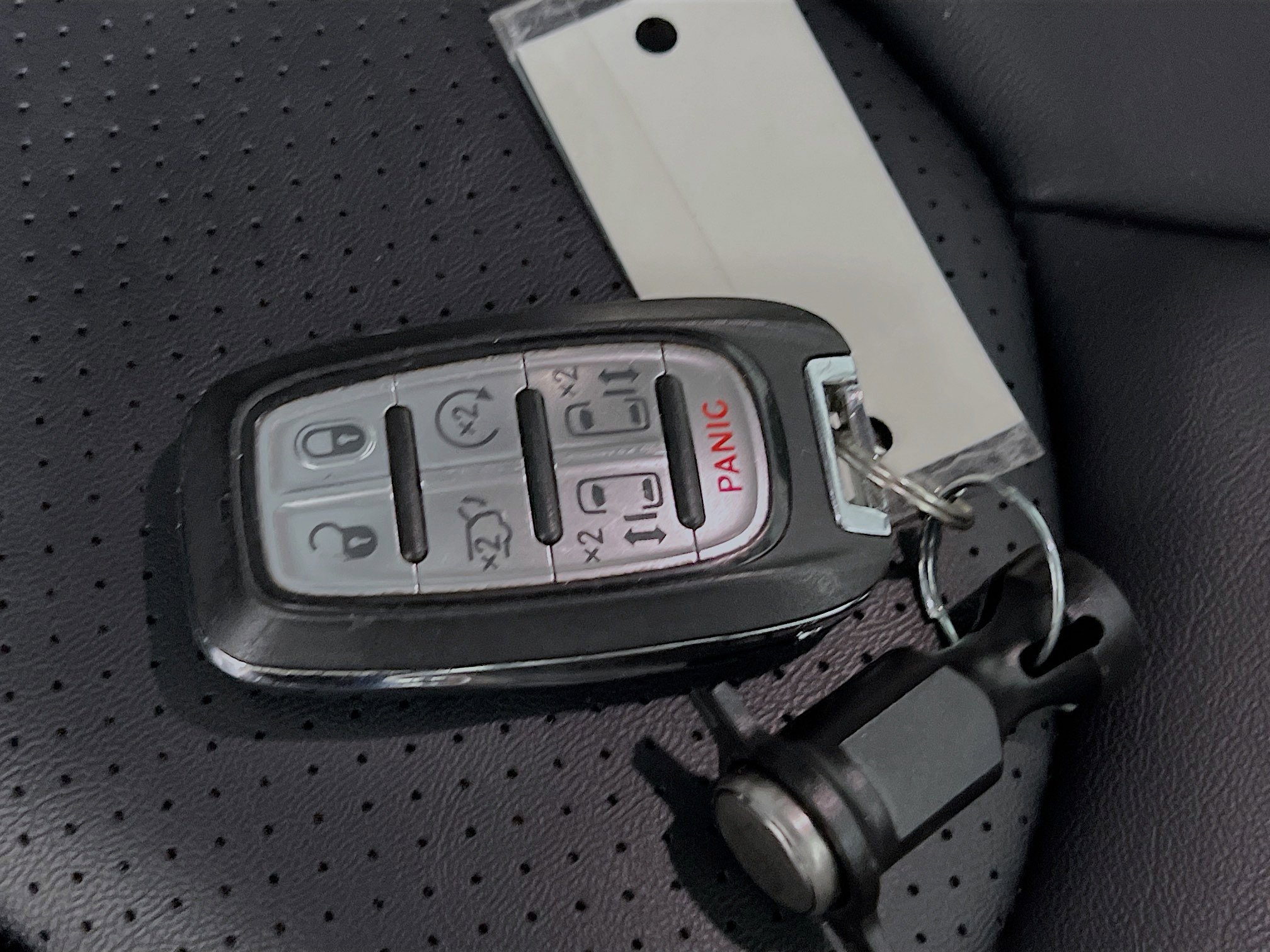 Used 2024 Chrysler Pacifica Touring-L image 36