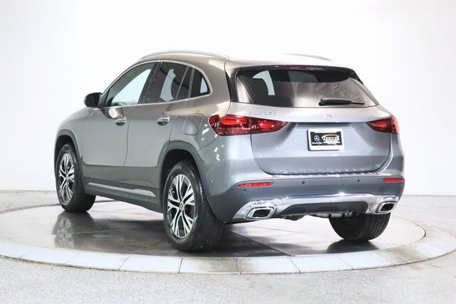 Certified 2025 Mercedes-Benz GLA 250 4MATIC image 2