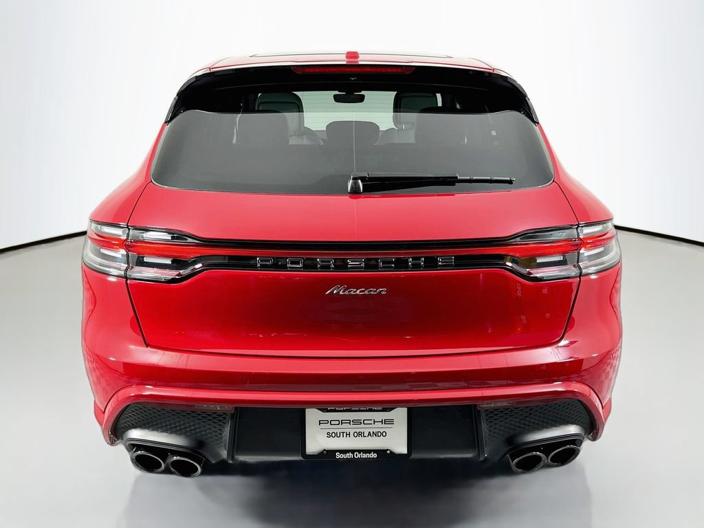 Certified 2023 Porsche Macan AWD/4WD image 10