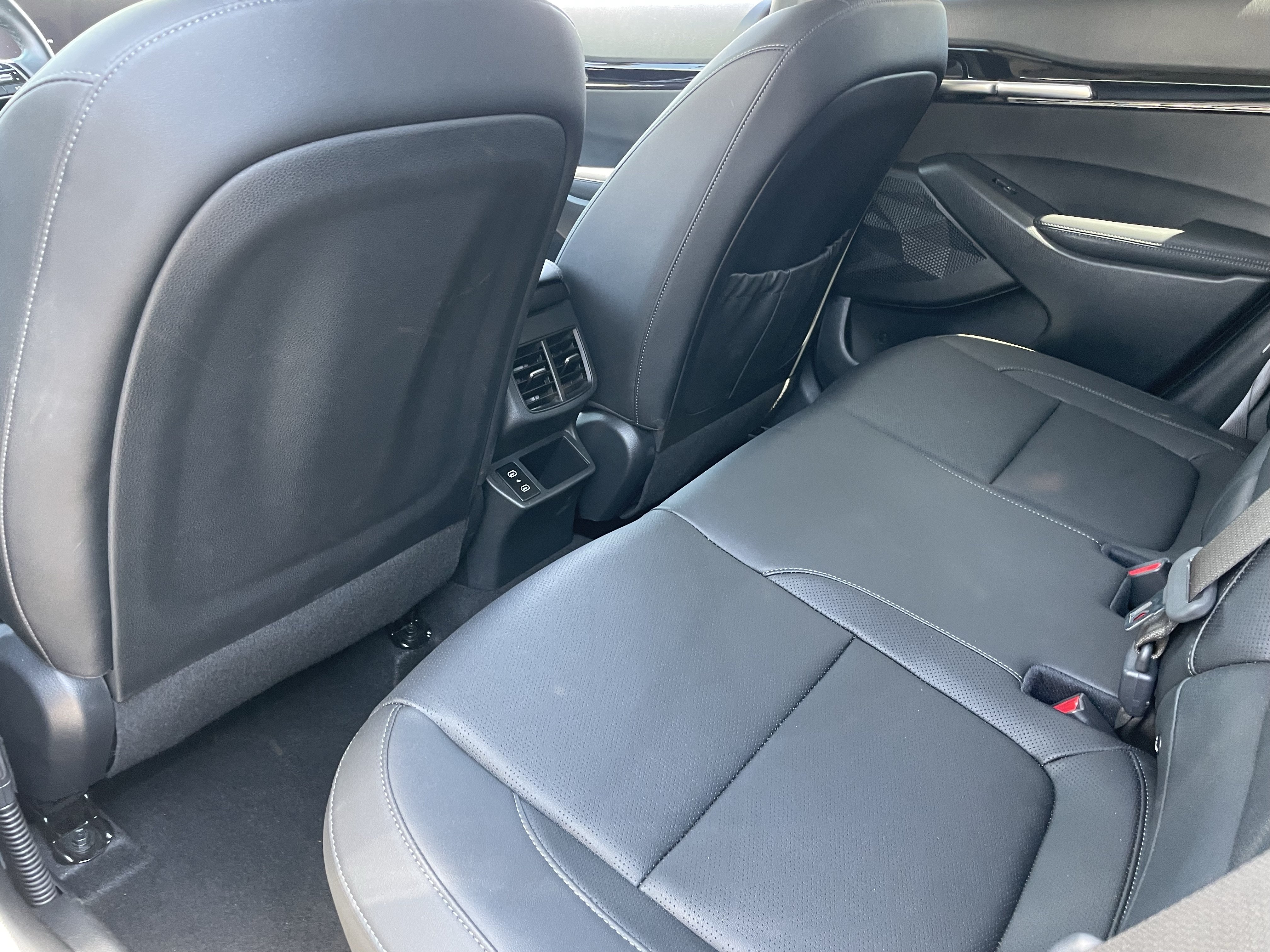 Certified 2025 Kia Seltos EX w/ EX Sunroof Package FWD image 15