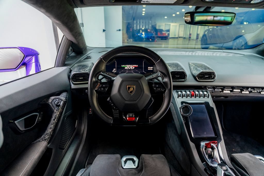 Used 2021 Lamborghini Huracan EVO RWD image 43