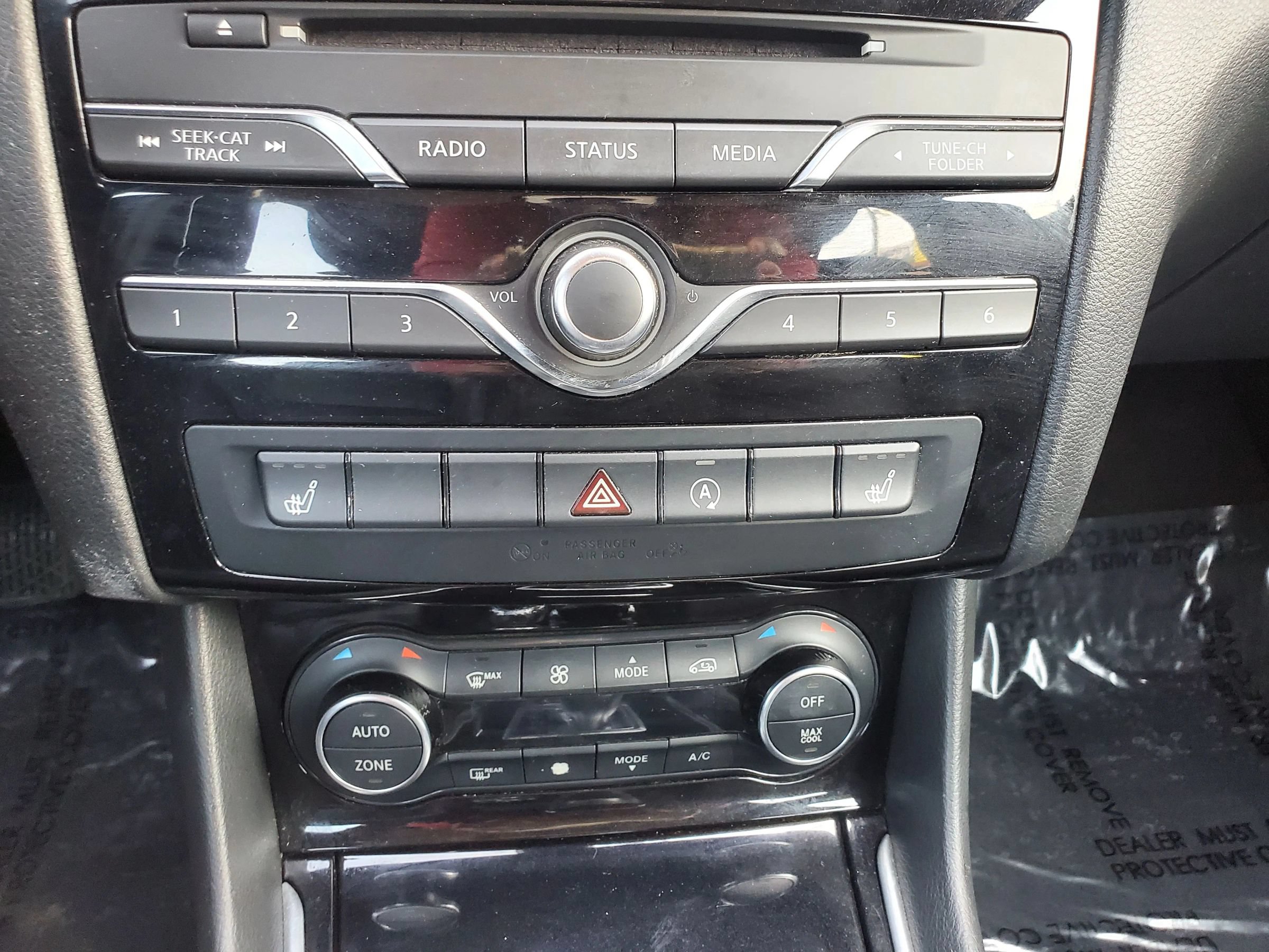 Used 2017 INFINITI QX30 AWD image 37