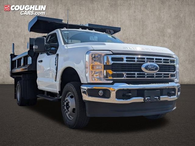 New 2025 Ford F350 XL w/ XL Chrome Package