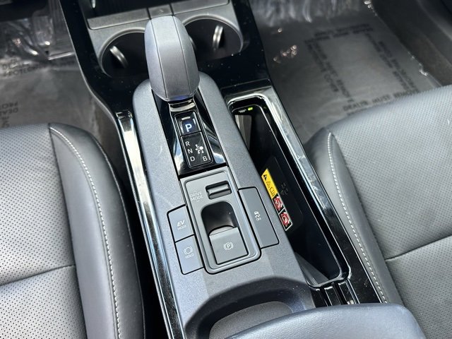 Used 2024 Toyota Prius Limited image 21