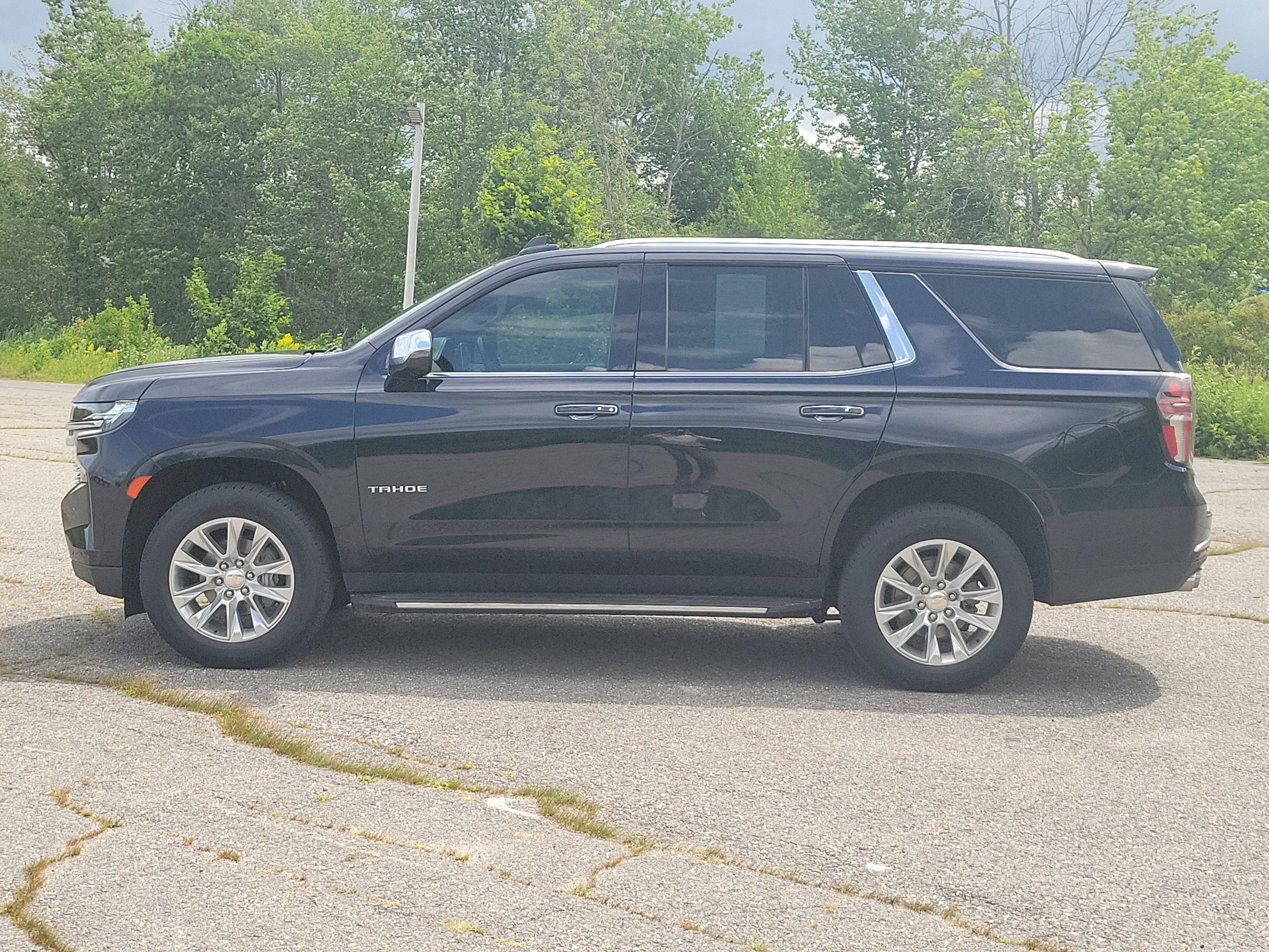 Used 2023 Chevrolet Tahoe Premier AWD/4WD image 8