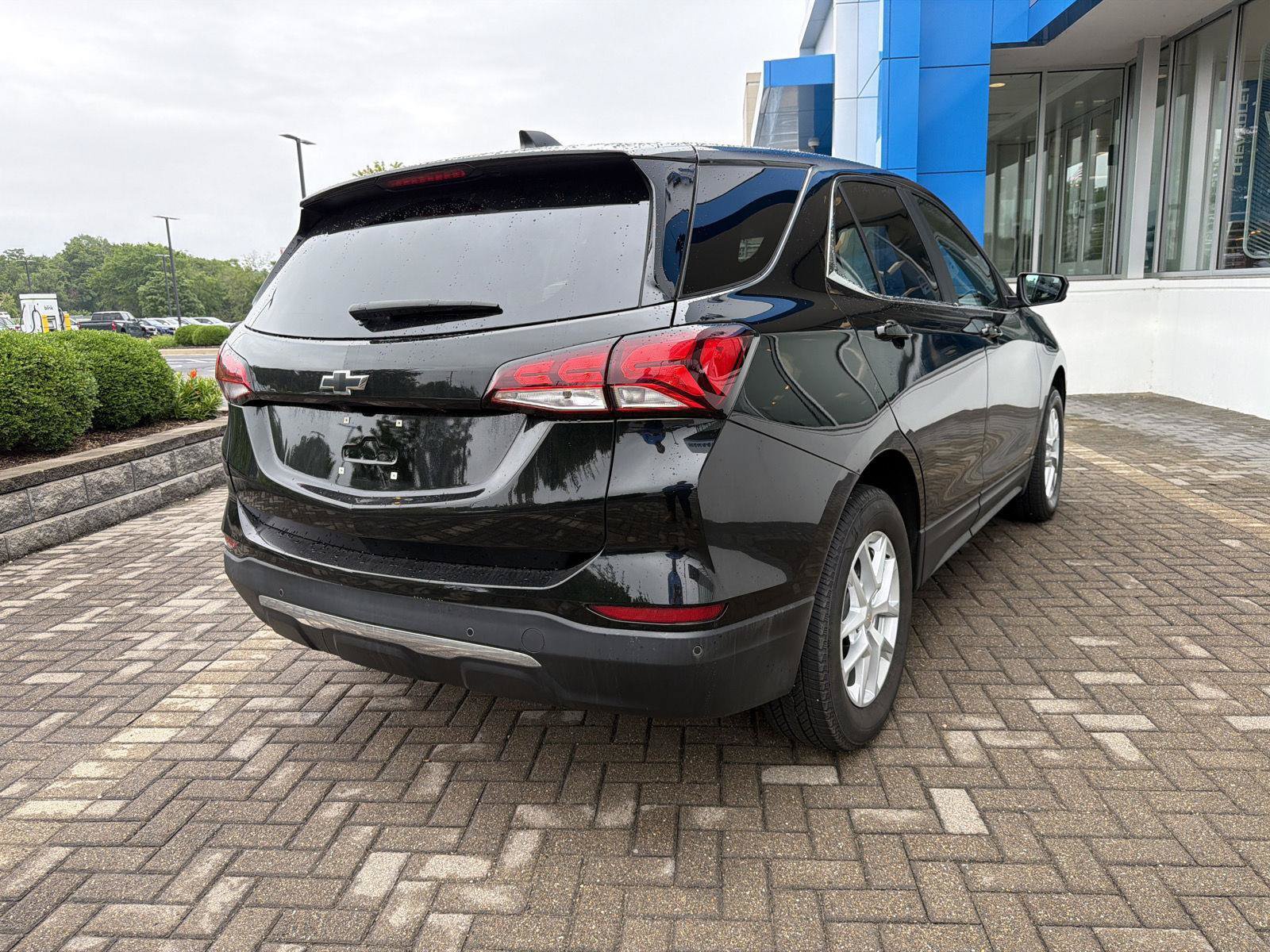 Used 2023 Chevrolet Equinox LT AWD/4WD image 5