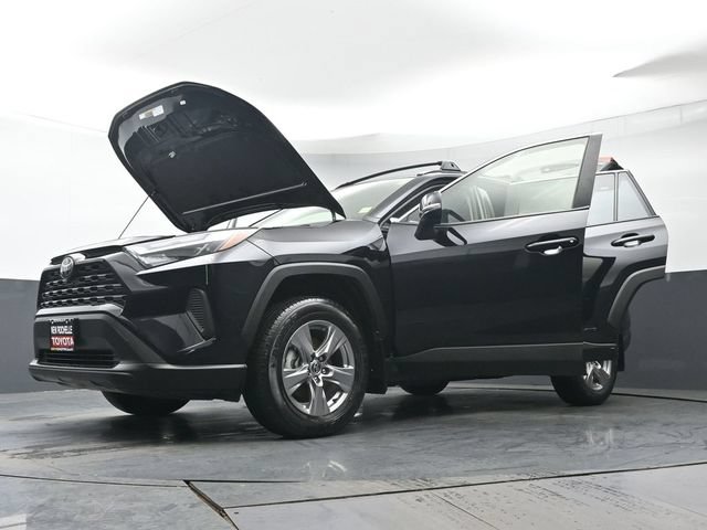 Certified 2025 Toyota RAV4 XLE w/ Weather Package AWD/4WD image 45