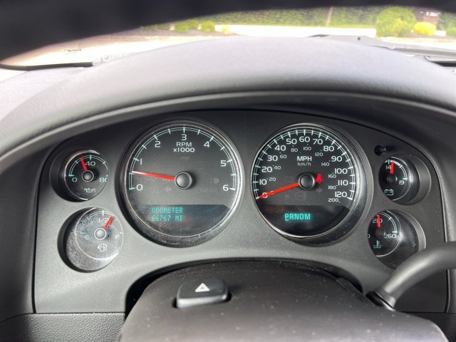 Used 2013 Chevrolet Avalanche LTZ AWD/4WD image 12