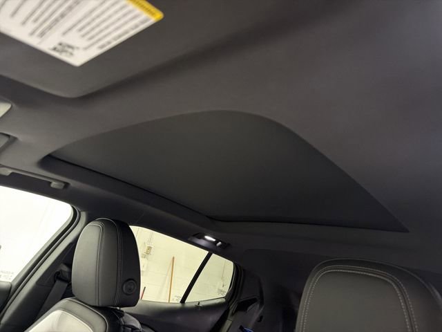 New 2026 Chevrolet Equinox EV LT image 24
