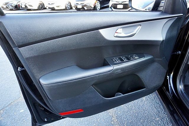 Used 2023 Kia Forte LXS FWD image 29