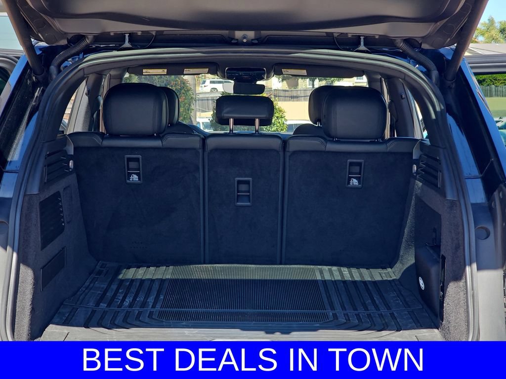 Used 2023 Land Rover Range Rover Sport SE AWD/4WD image 12
