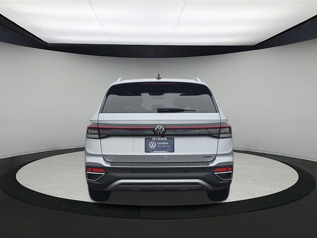 New 2025 Volkswagen Taos SE image 6