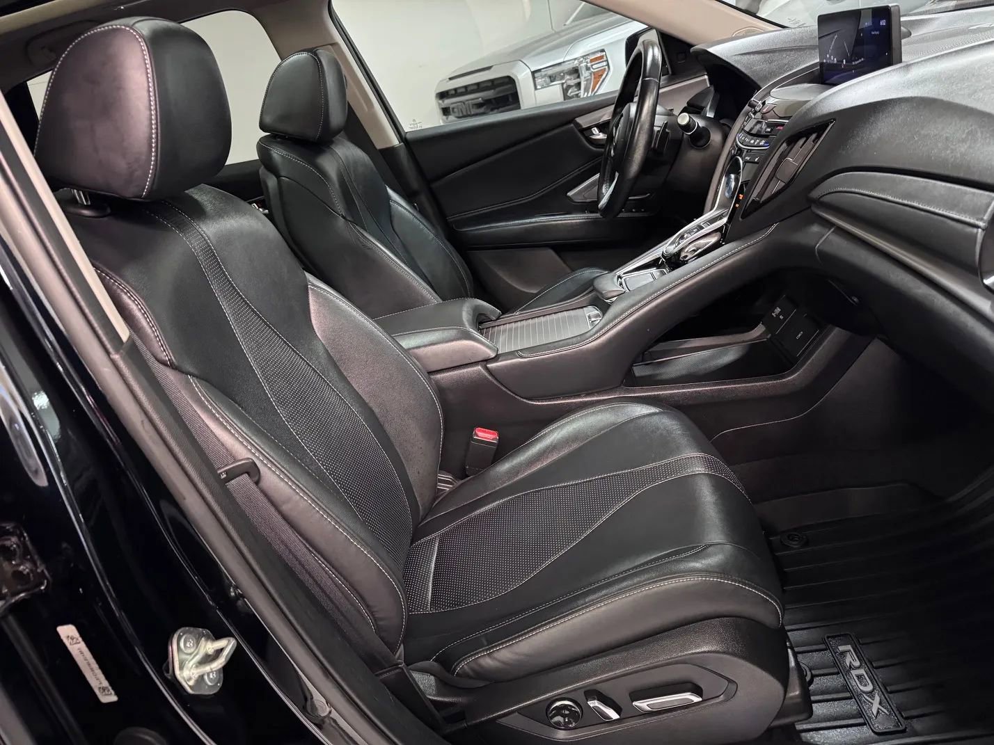 Used 2019 Acura RDX FWD w/ Technology Package image 16