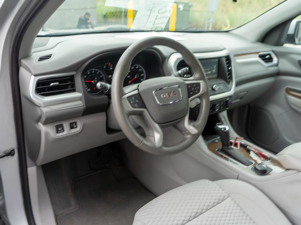 Used 2018 GMC Acadia SLE w/ Driver Alert Package I AWD/4WD image 15