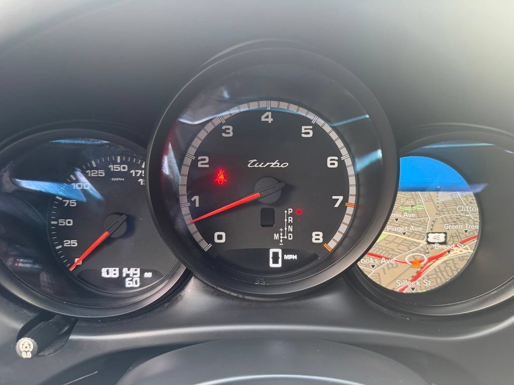 Used 2015 Porsche Macan Turbo AWD/4WD image 14