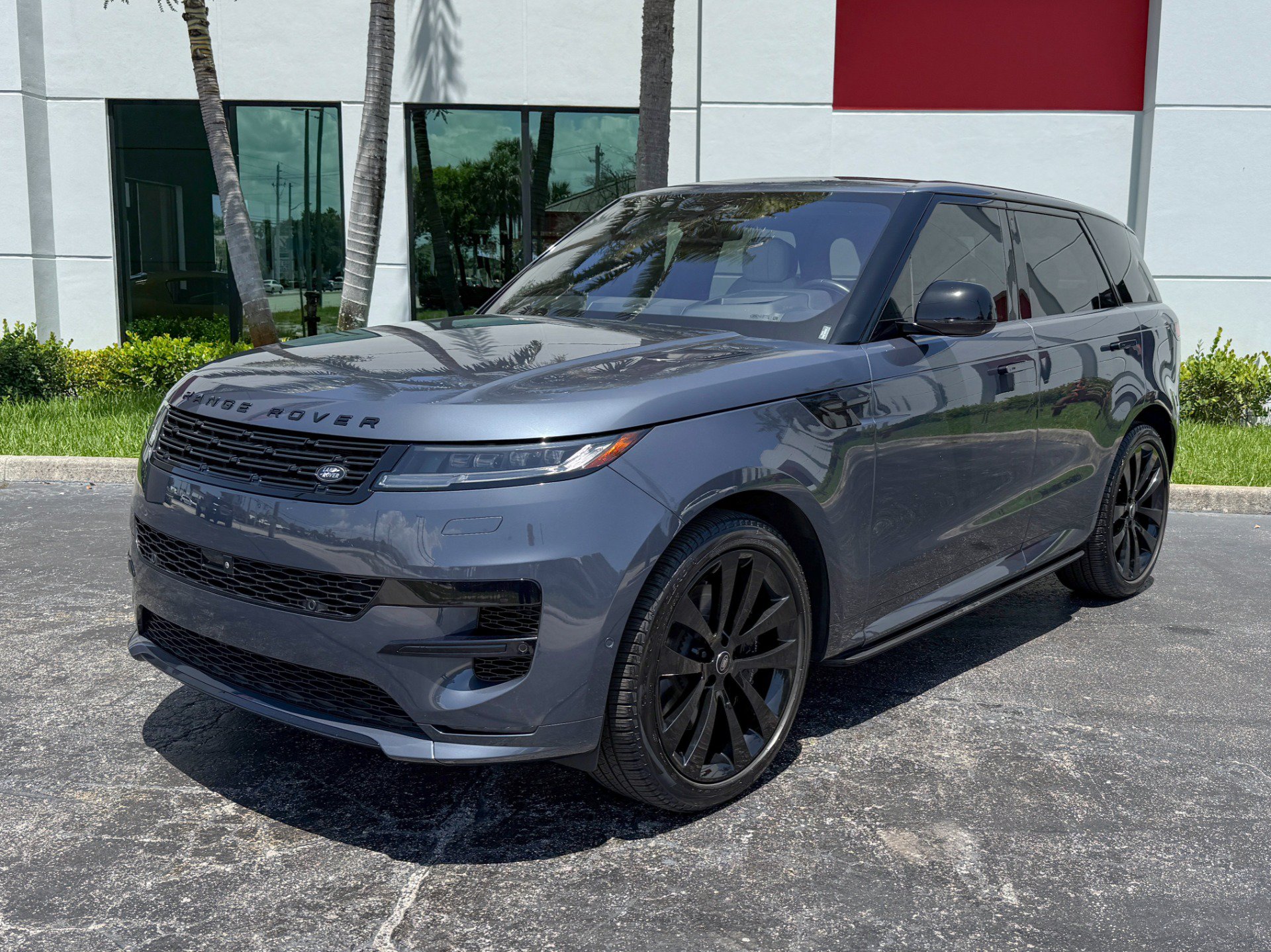 Used 2023 Land Rover Range Rover Sport First Edition AWD/4WD image 9