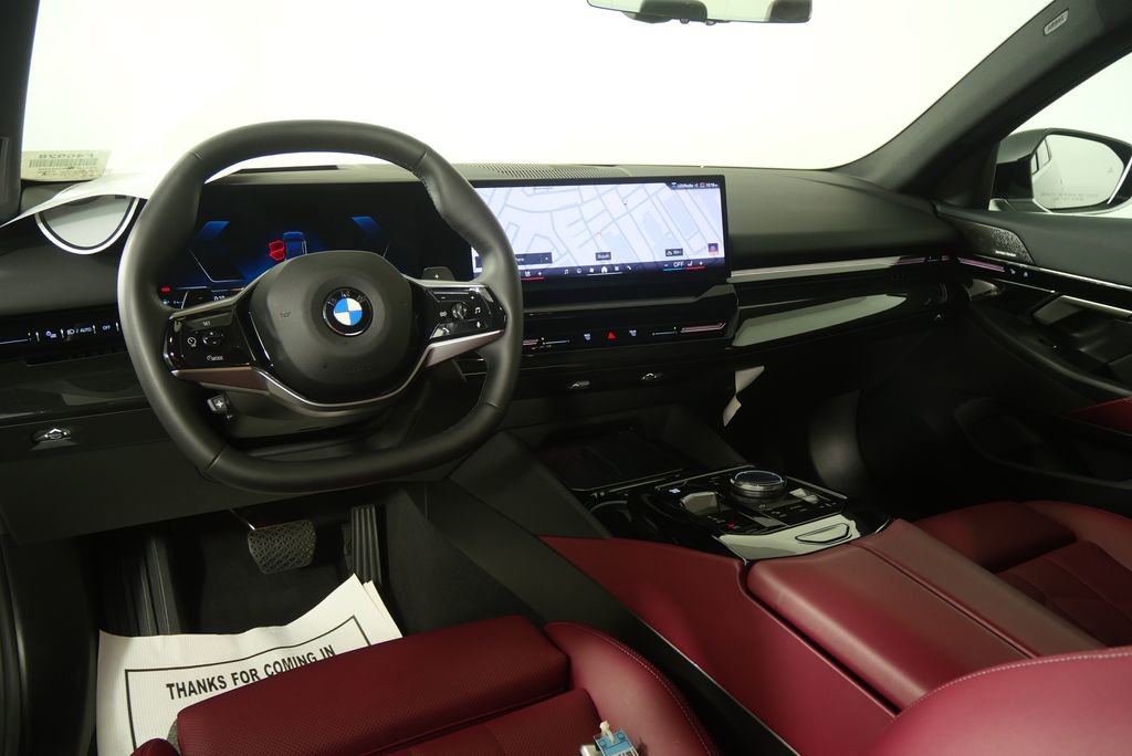 Certified 2025 BMW 530i image 18