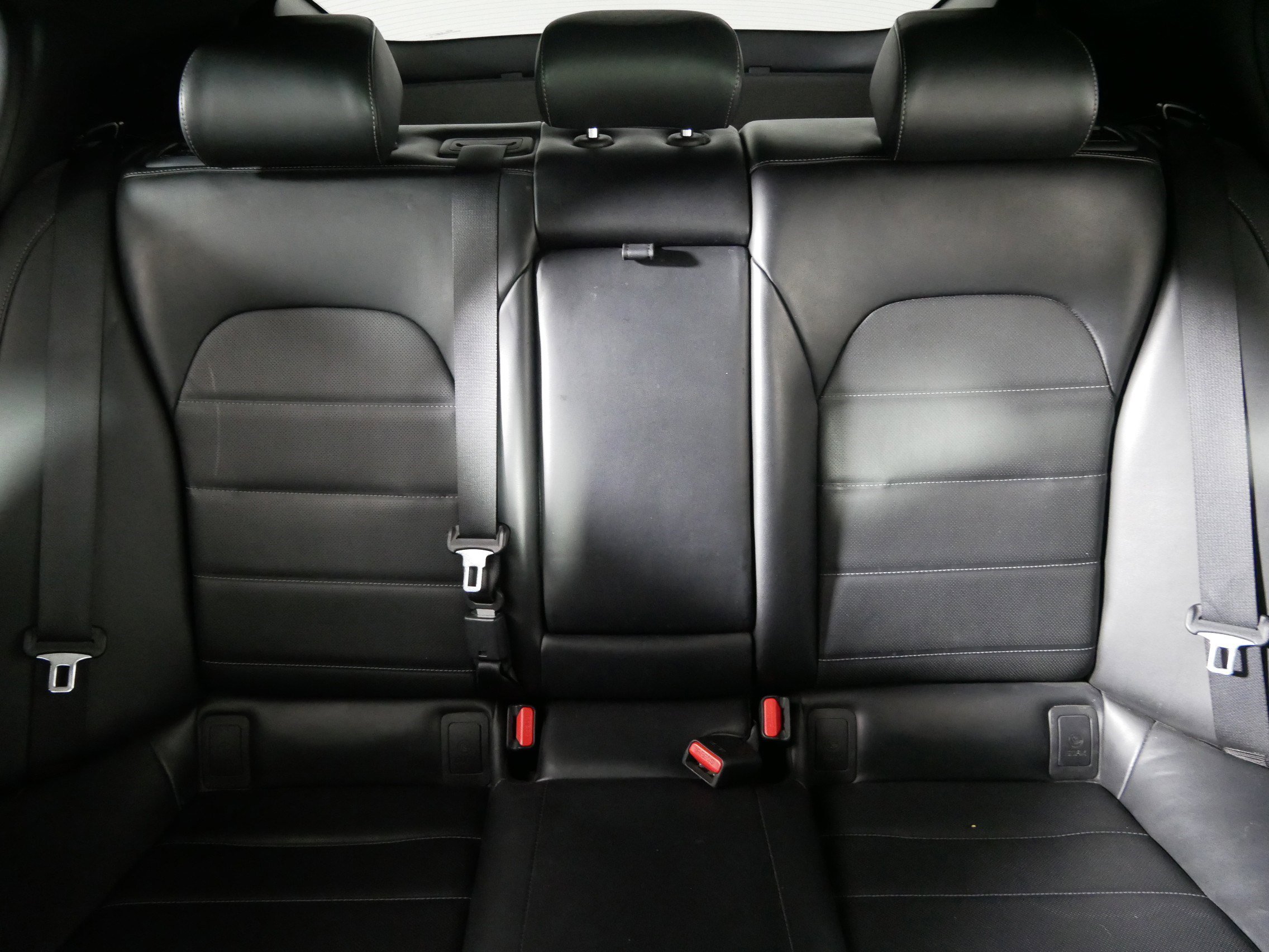 Used 2020 Kia Stinger GT2 image 13