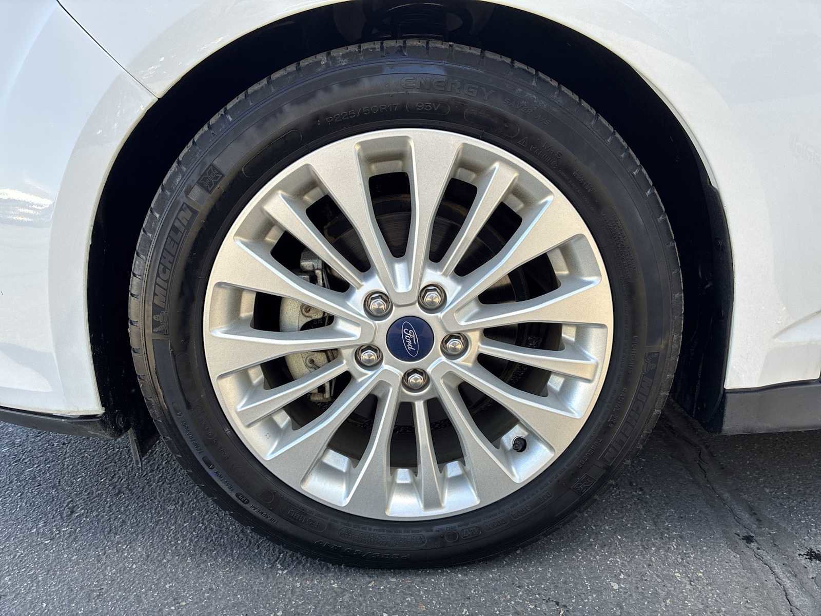 Used 2017 Ford C-MAX SE FWD image 18