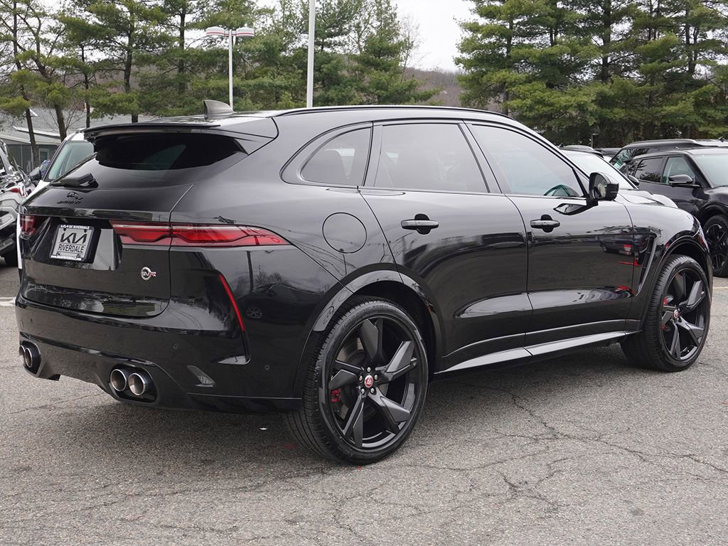 Used 2022 Jaguar F-PACE SVR image 14