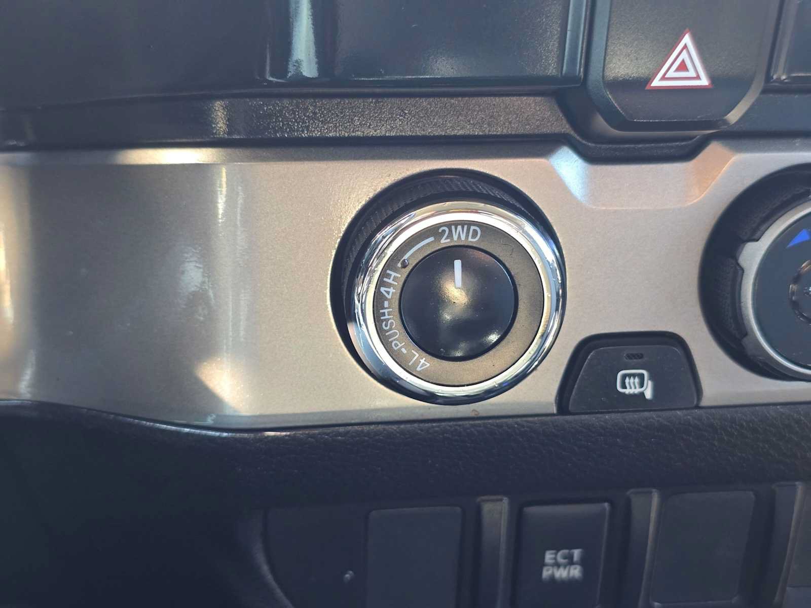 Certified 2023 Toyota Tacoma SR AWD/4WD image 29
