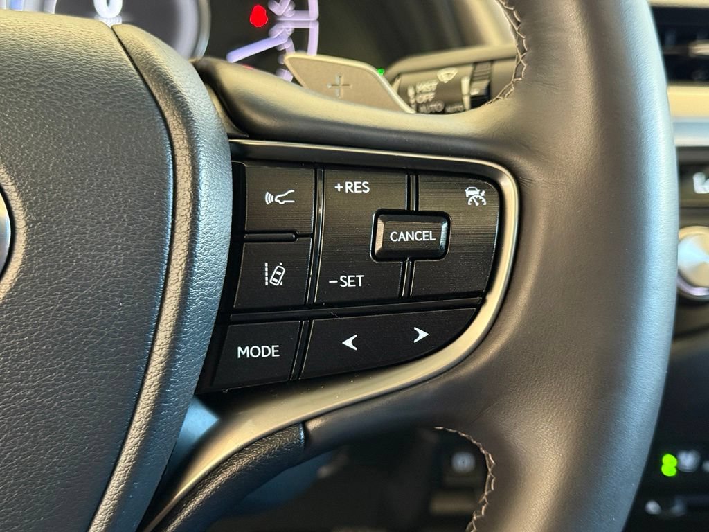 Certified 2021 Lexus ES 300h w/ Premium Package FWD image 27
