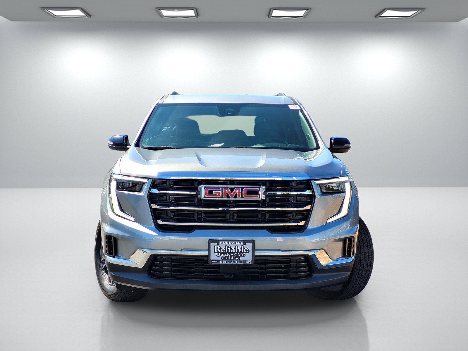 Used 2025 GMC Acadia Elevation FWD image 2