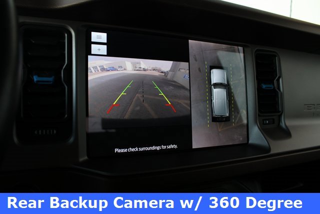Used 2023 Ford Bronco Outer Banks image 4