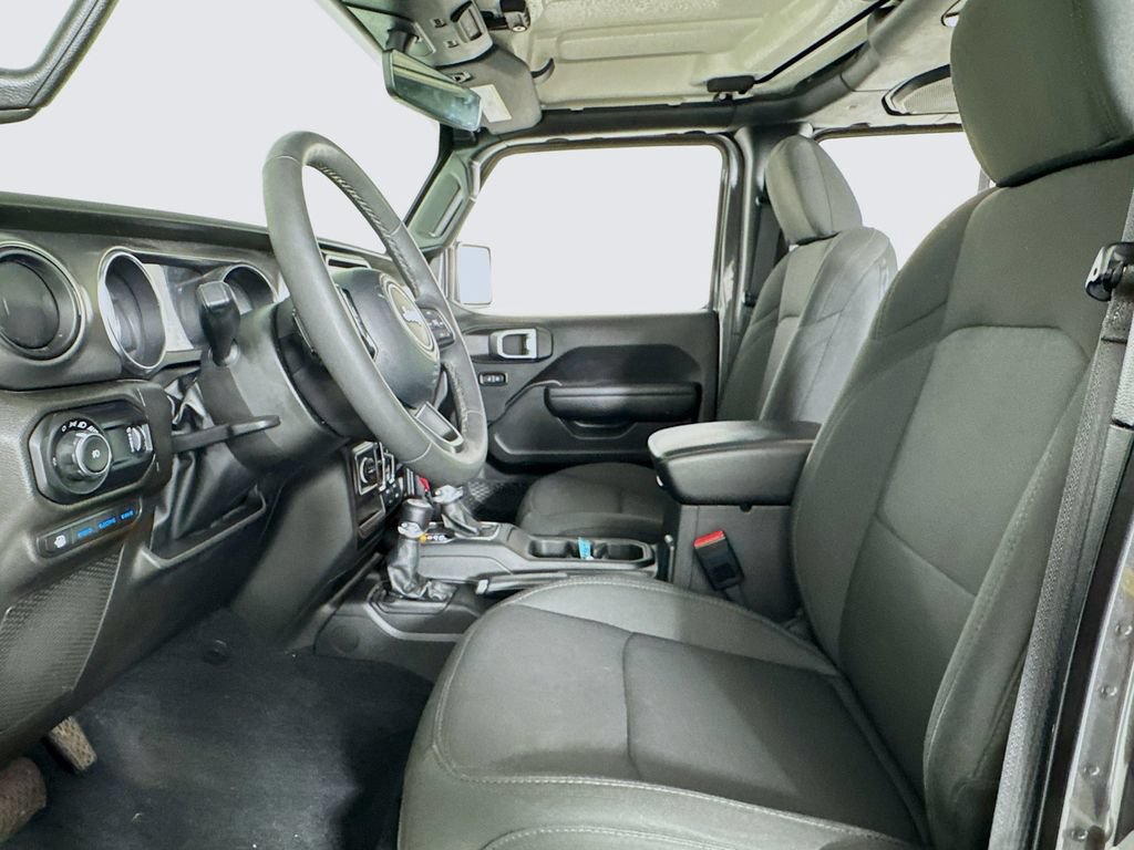 Used 2023 Jeep Wrangler Unlimited w/ Cold Weather Group AWD/4WD image 11
