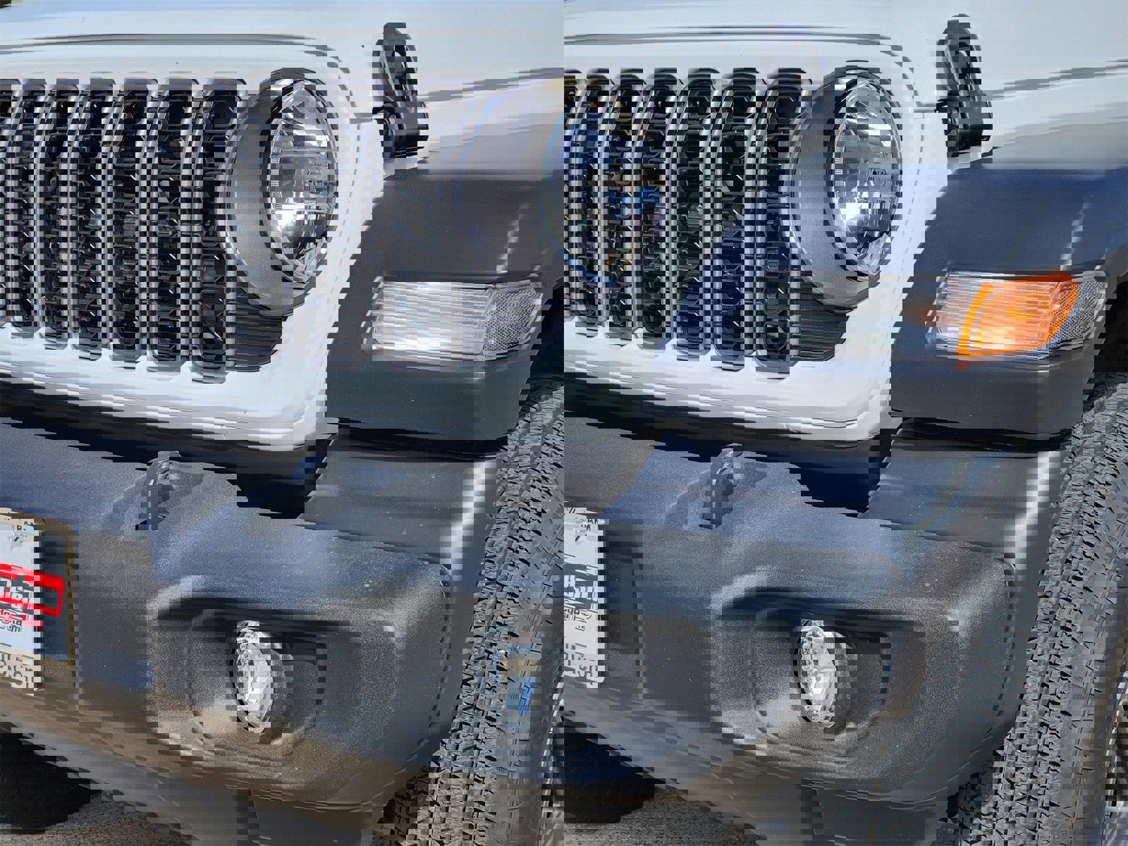 Used 2024 Jeep Wrangler Sport image 10