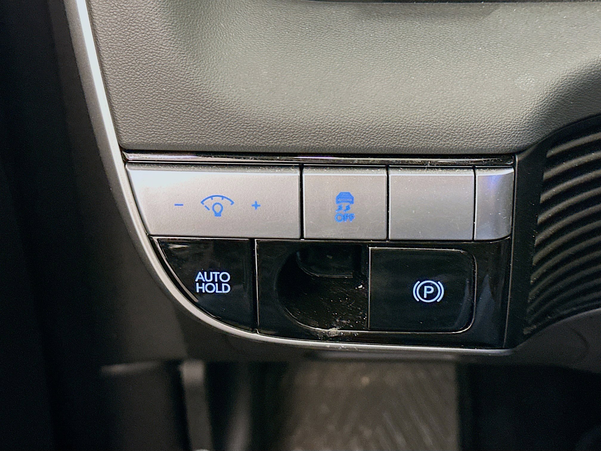 Used 2024 Hyundai Ioniq 5 SE image 17