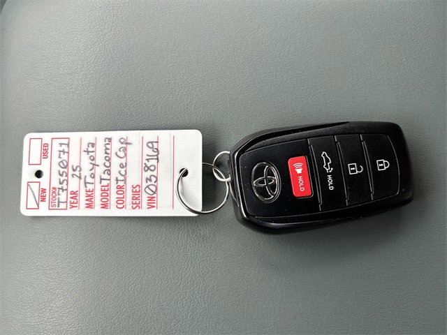 Certified 2025 Toyota Tacoma Trailhunter image 27