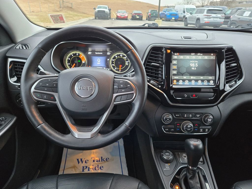 Used 2020 Jeep Cherokee Limited image 17