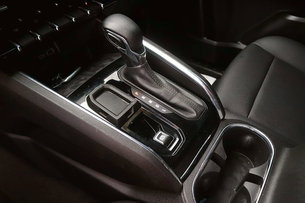 Used 2024 GMC Canyon Elevation w/ Elevation Premium Package RWD image 18