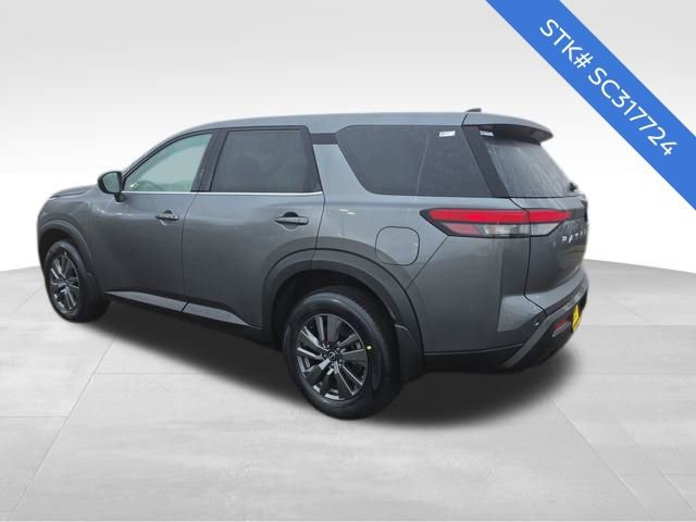 New 2025 Nissan Pathfinder S image 5