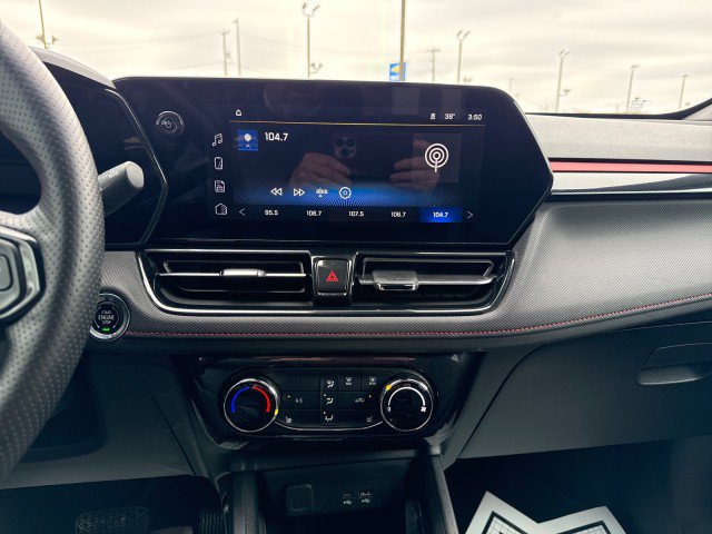 Used 2024 Chevrolet TrailBlazer RS image 20