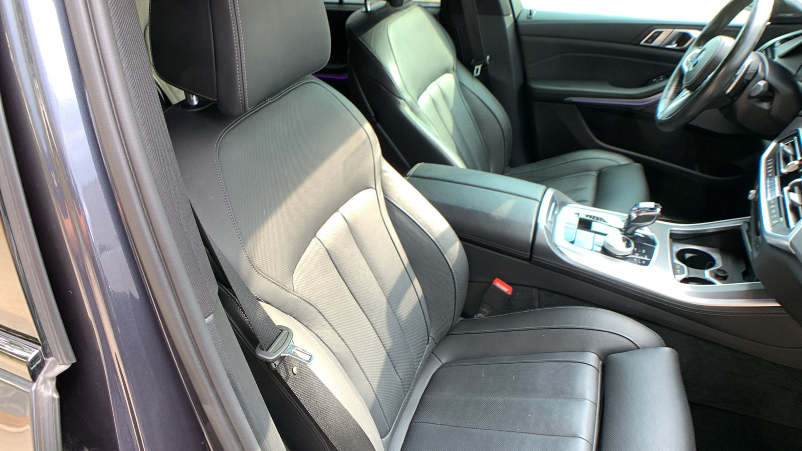 Used 2020 BMW X5 M50i w/ Executive Package AWD/4WD image 34