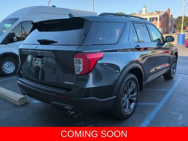 Used 2022 Ford Explorer XLT w/ Equipment Group 202A AWD/4WD image 6