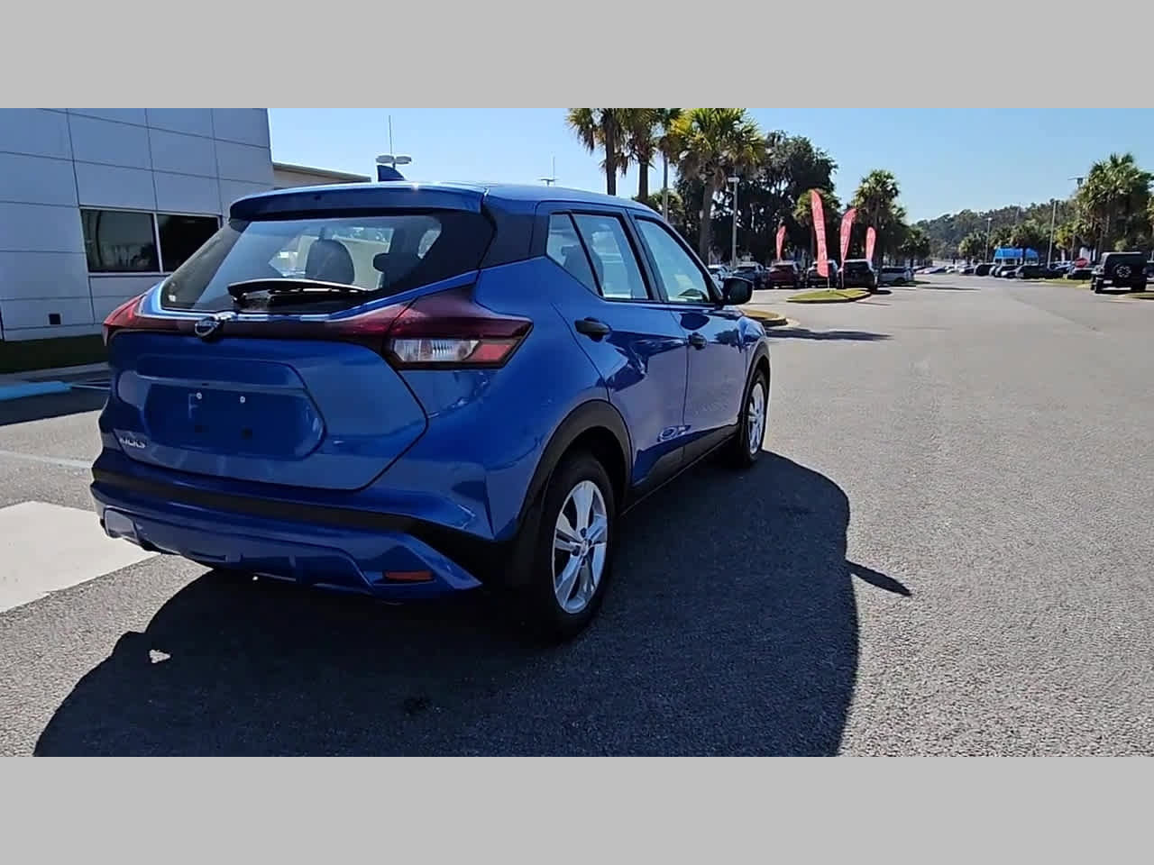 New 2025 Nissan Kicks Play S image 31