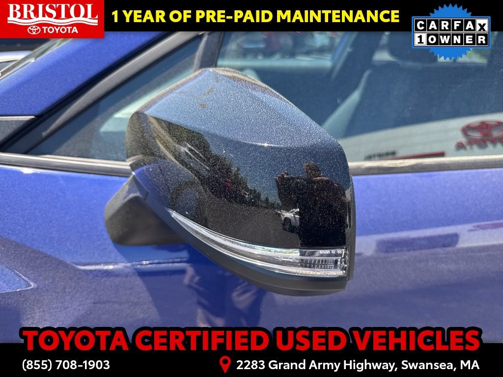 Certified 2025 Toyota Corolla Cross LE AWD/4WD image 10