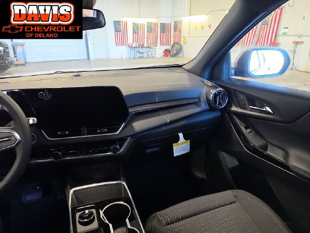 New 2027 Chevrolet Equinox LT w/ LPO, Floor Liner Package AWD/4WD image 19