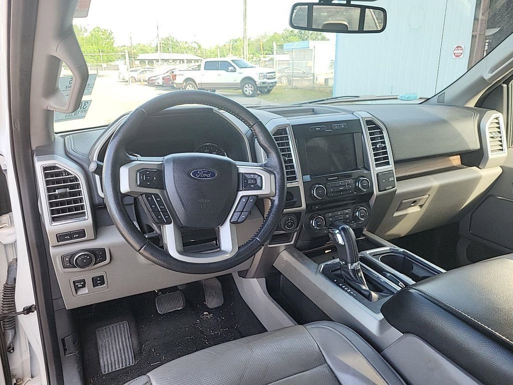 Used 2016 Ford F150 Lariat w/ Equipment Group 501A Mid RWD image 4