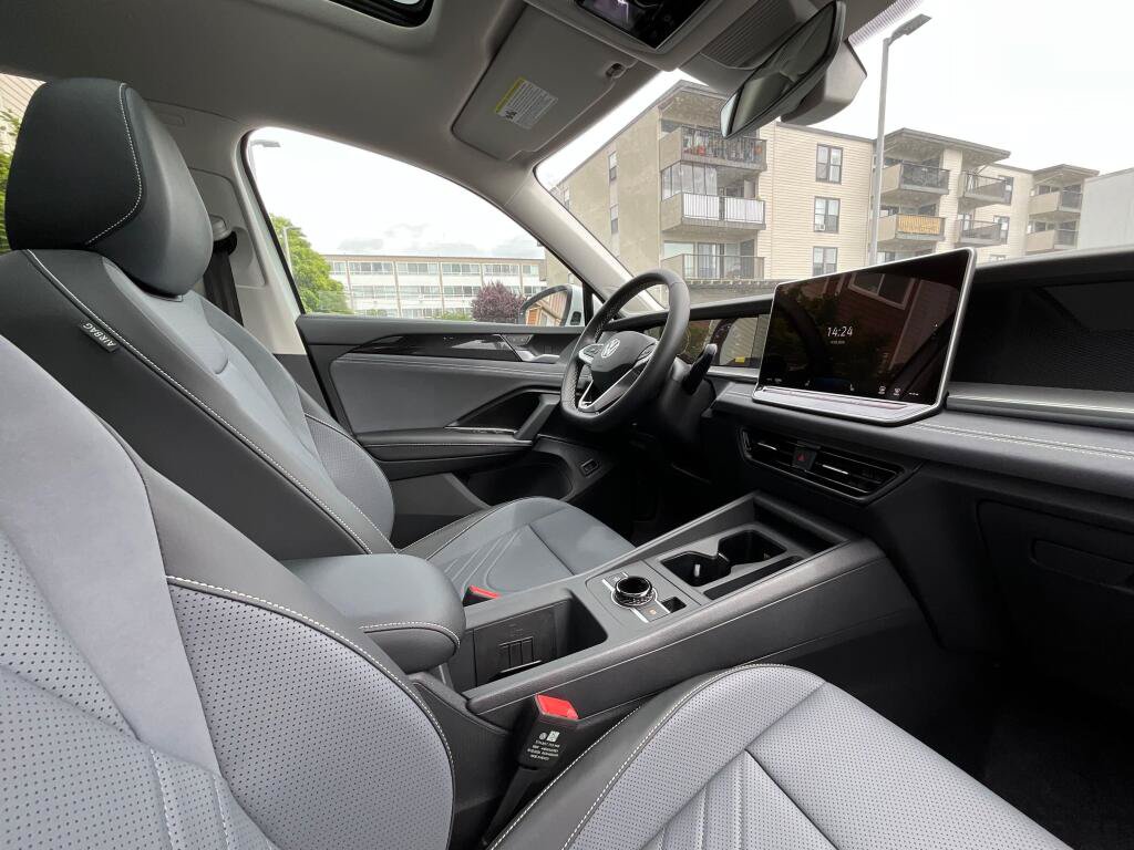 New 2026 Volkswagen Tiguan SE AWD/4WD image 19