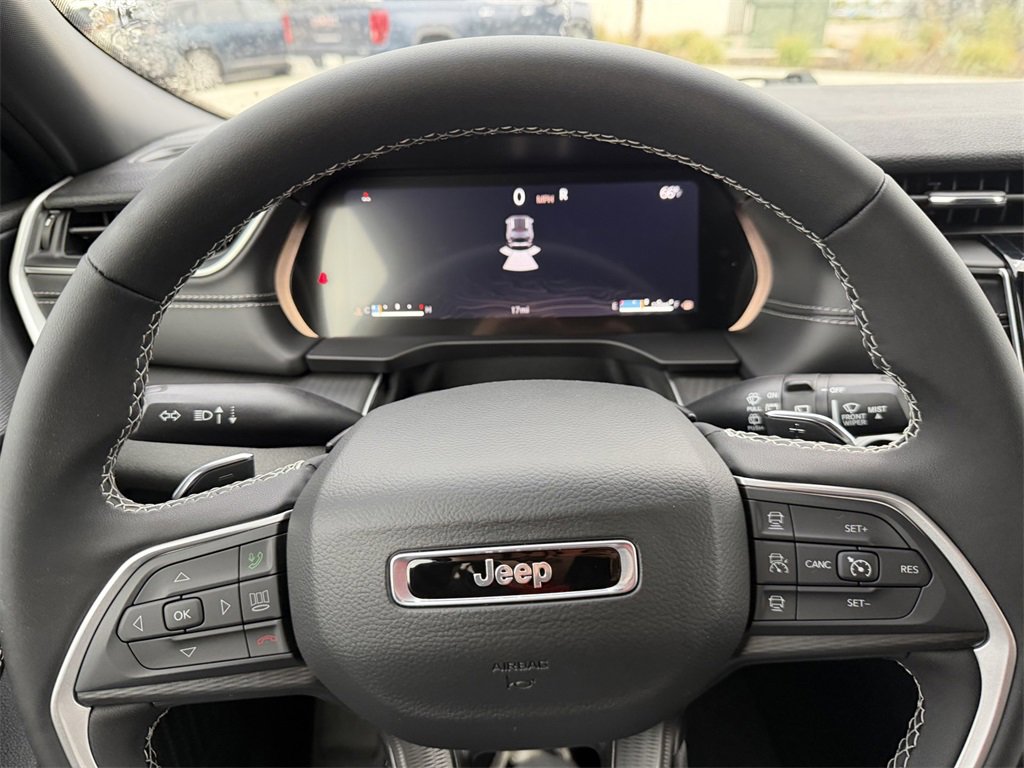 New 2025 Jeep Grand Cherokee L Laredo image 20