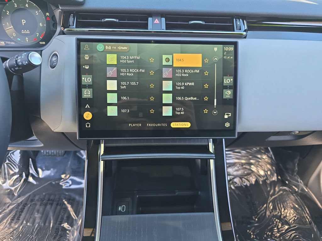Certified 2026 Land Rover Range Rover Velar S AWD/4WD image 20