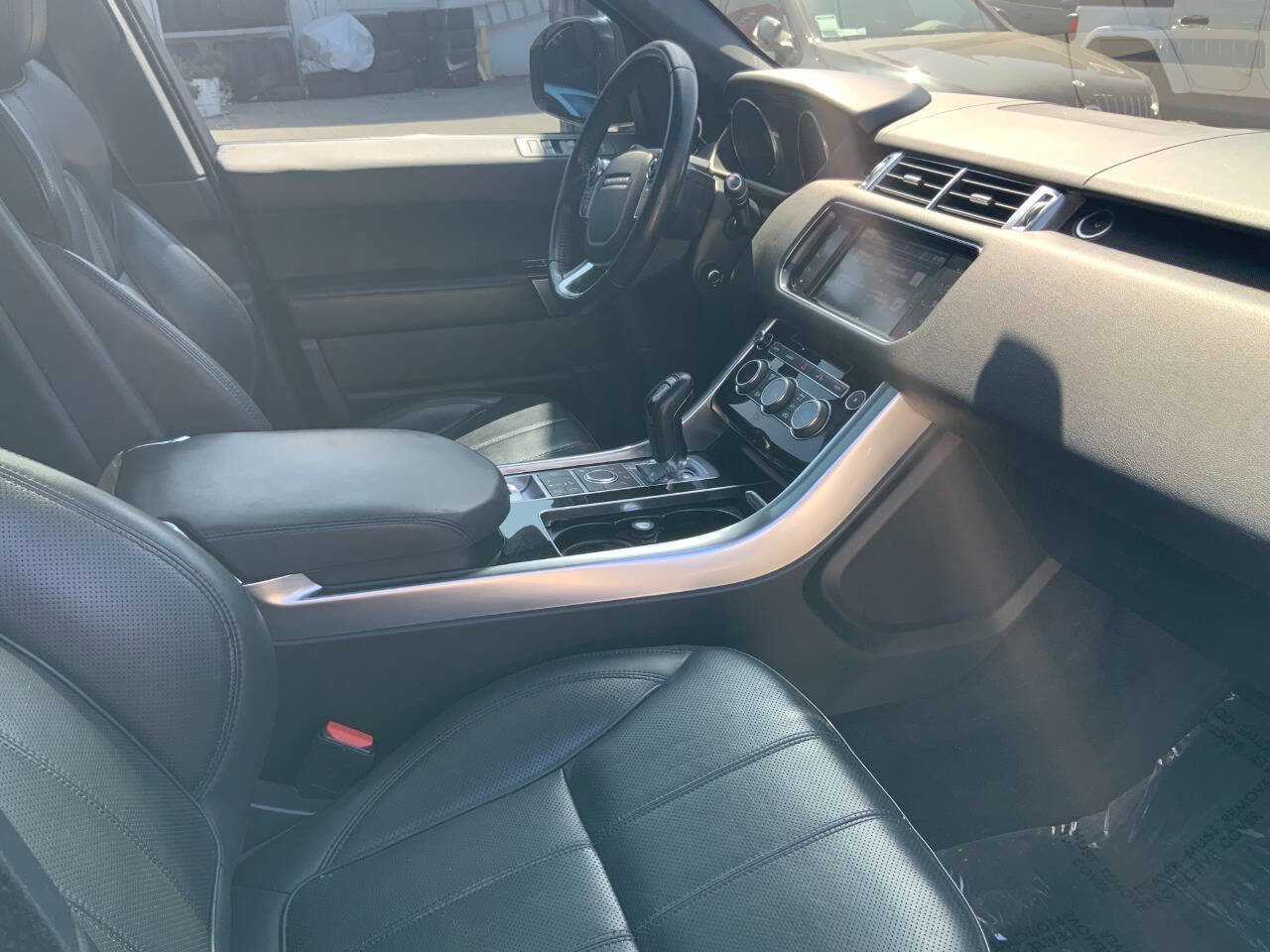Used 2016 Land Rover Range Rover Sport HSE AWD/4WD image 13