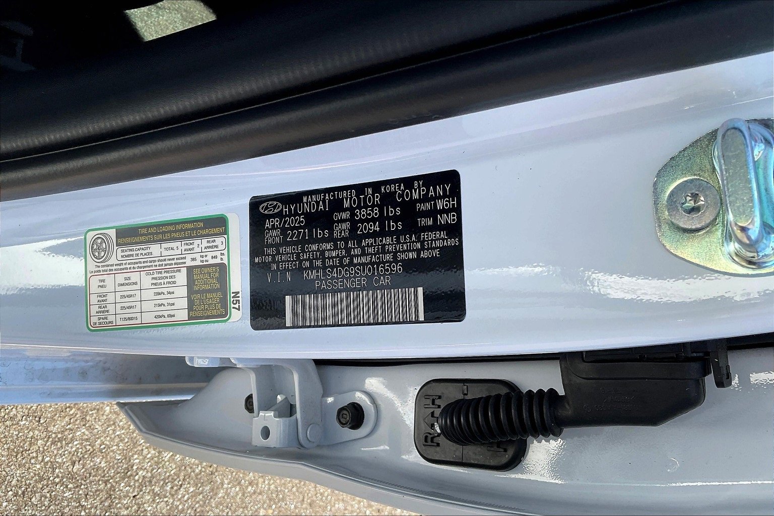 New 2025 Hyundai Elantra SEL image 8