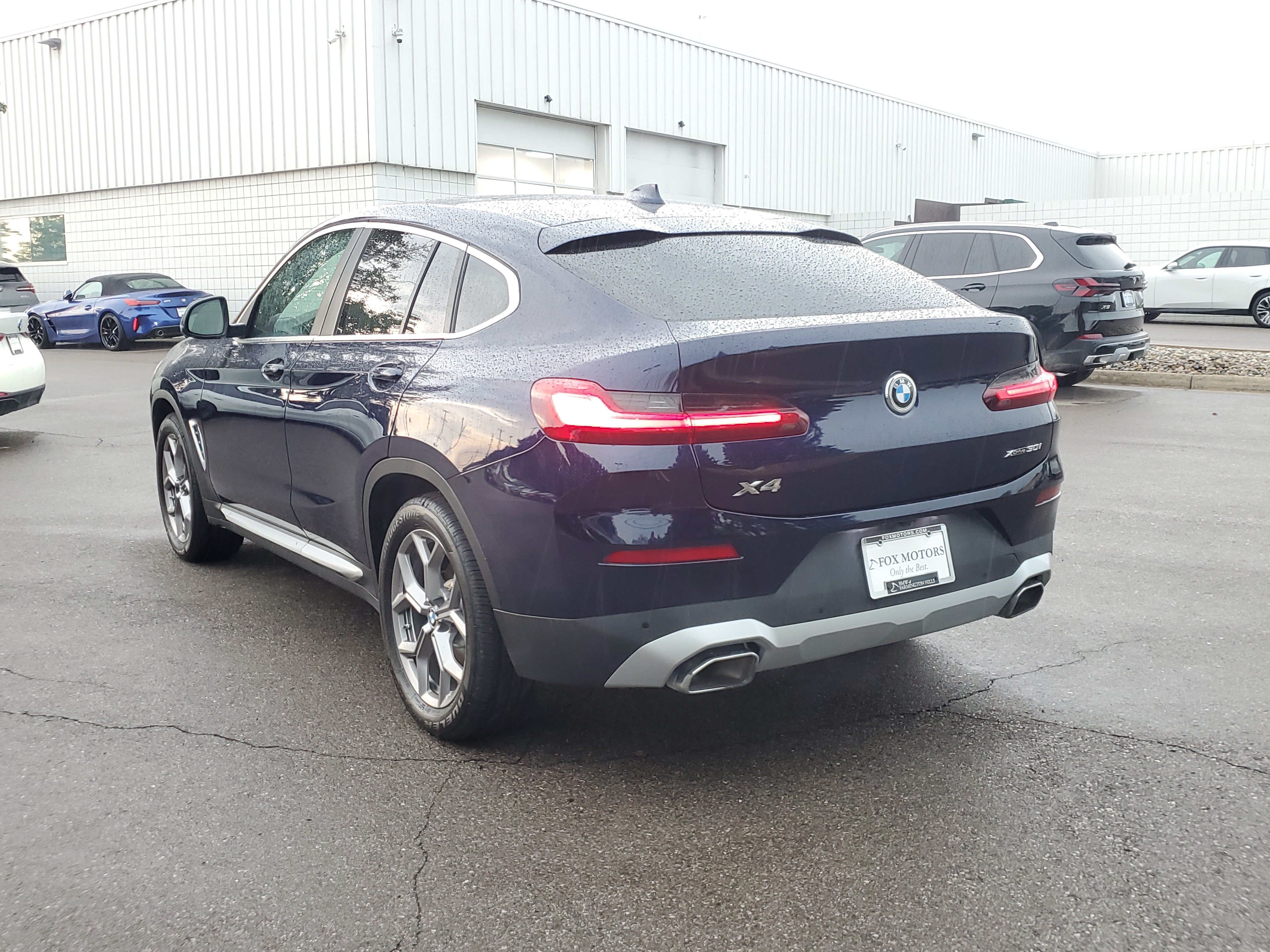 Certified 2023 BMW X4 xDrive30i w/ Premium Package AWD/4WD image 3