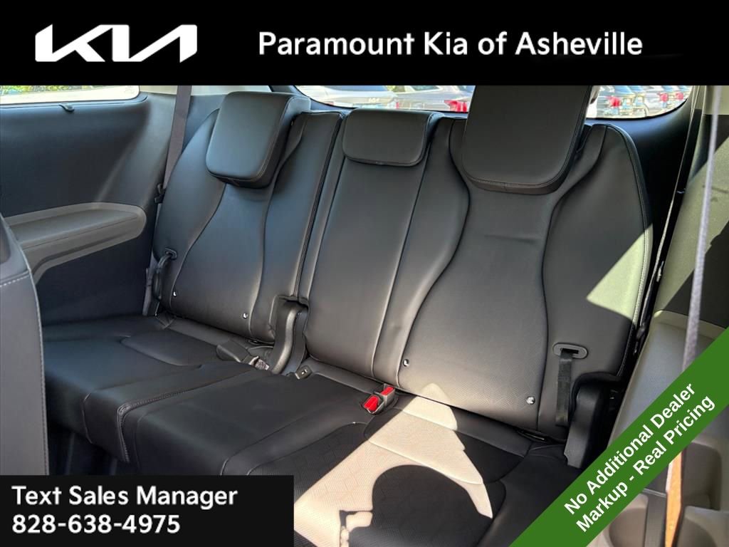 New 2026 Kia Carnival EX image 23